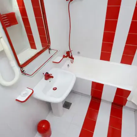 House Legosi - Three Bedroom House Затон